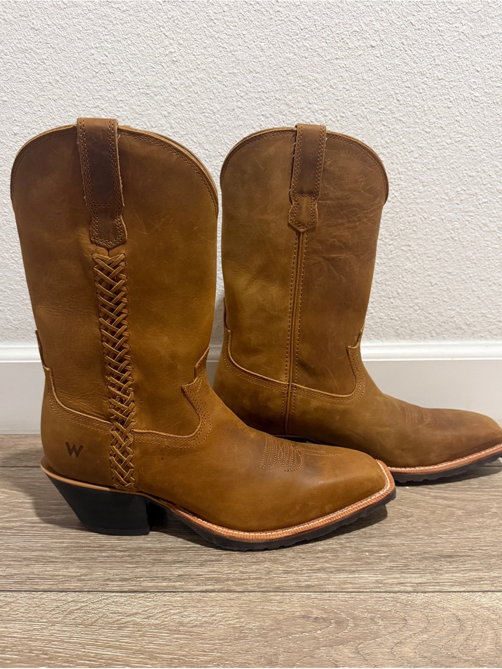 NEW Wrangler Women’s Classic Braided Cowboy Boots Genuine Leather Square Toe
